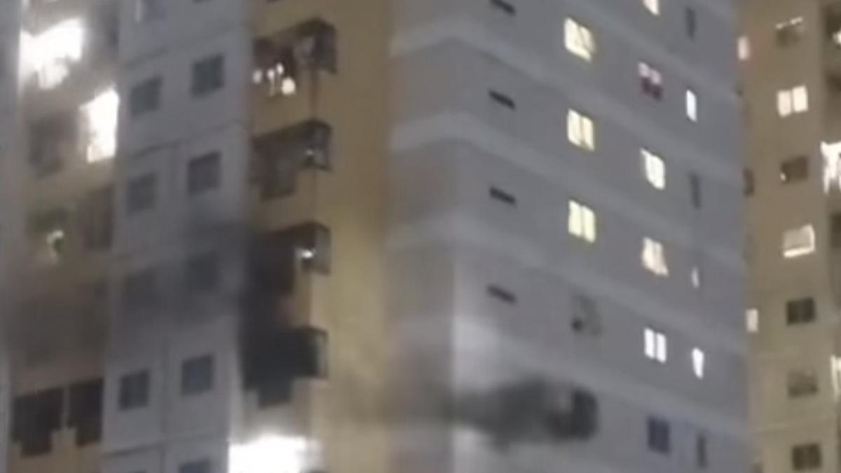 Apartemen Teluk Intan Jakut Terbakar, 16 Unit Damkar Dikerahkan