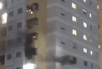 Apartemen Teluk Intan Jakut Terbakar, Diduga Dipicu Hubungan Pendek Arus Listrik