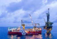 Harga Minyak Dunia Tergelincir ke US$104,67 Usai Trump Berencana Longgarkan Sanksi Armada Bayangan